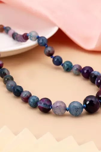 Blue color puwai necklace