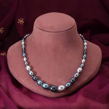Turquoise color puwai necklace 2
