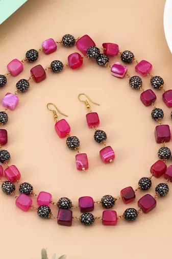 Rani color puwai necklace set