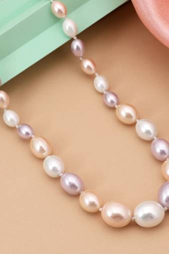 Multi color puwai necklace