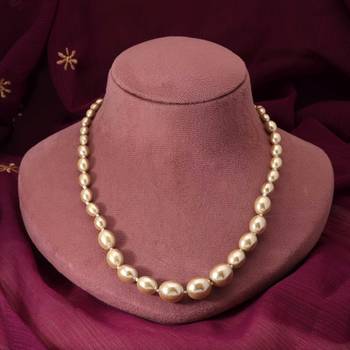 Gold color puwai necklace 2