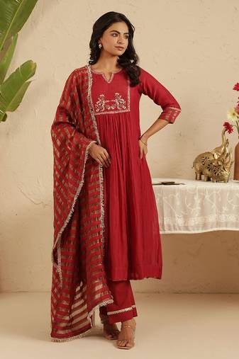 Maroon hand woven chanderi kurta set