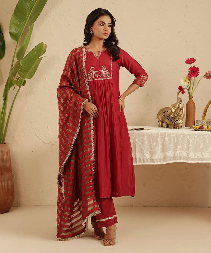 Maroon hand woven chanderi kurta set