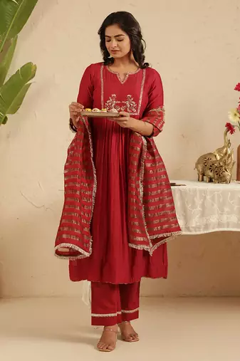 Maroon hand woven chanderi kurta set