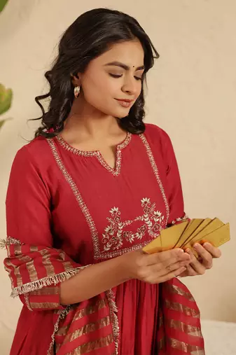 Maroon hand woven chanderi kurta set