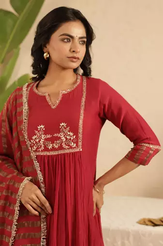 Maroon hand woven chanderi kurta set