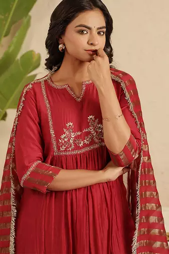 Maroon hand woven chanderi kurta set