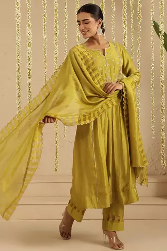 Mehendi green hand woven chanderi kurta set