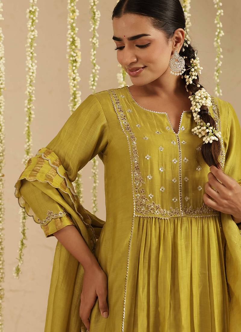 Mehendi green hand woven chanderi kurta set