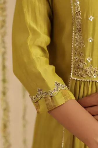 Mehendi green hand woven chanderi kurta set