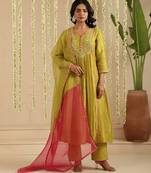 Mehendi green hand woven chanderi kurta set