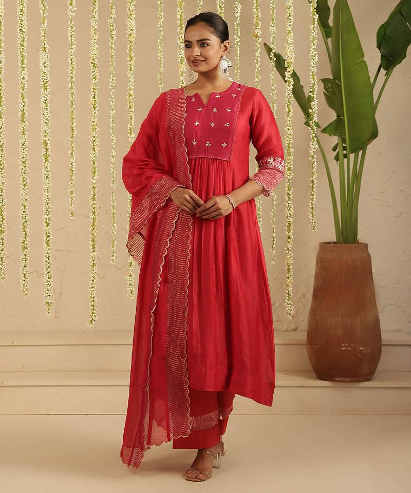 Red hand woven chanderi kurta set