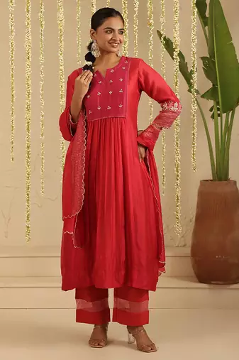 Red hand woven chanderi kurta set