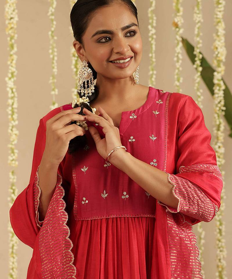 Red hand woven chanderi kurta set