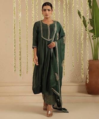 Green hand woven chanderi kurta set 1