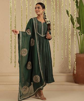 Green hand woven chanderi kurta set 3