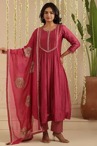 Magenta hand woven chanderi kurta set