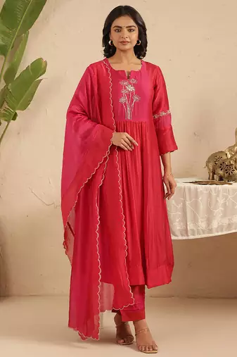 Red hand woven chanderi kurta set