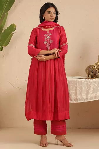 Red hand woven chanderi kurta set