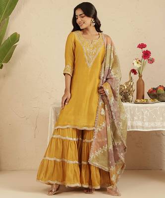 Mustard hand woven chanderi kurta set 1