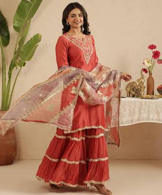 Crimson hand woven chanderi kurta set 5
