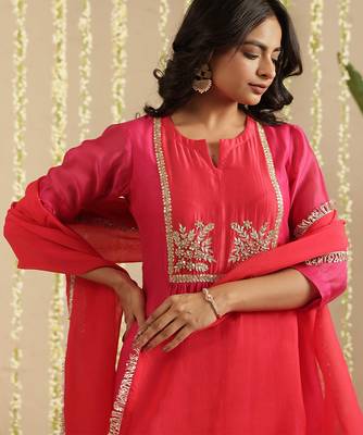 Hot pink hand woven chanderi kurta set 3