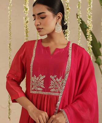 Red hand woven chanderi kurta set 2