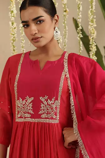 Red hand woven chanderi kurta set