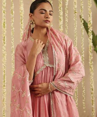 Pink hand woven chanderi kurta set 4