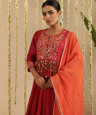 Maroon hand woven chanderi kurta set 3