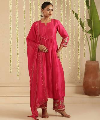 Hot pink hand woven chanderi kurta set 1