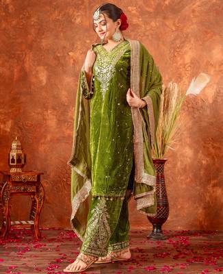 Green velvet silk embroidery work party wear suit - full  free size 3