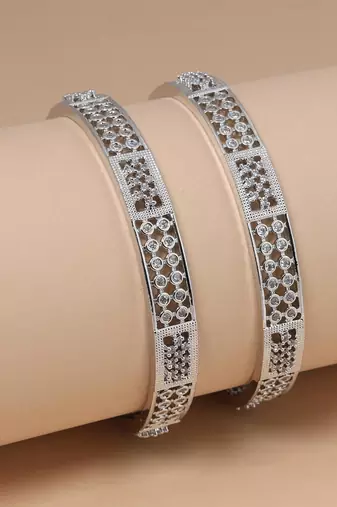 Silver color american diamond bangle size: 2.8