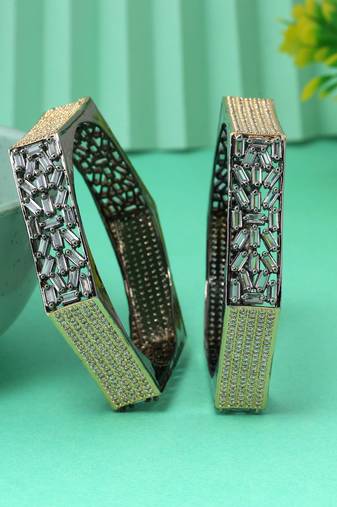 Gold & silver color american diamond bangle size: 2.8