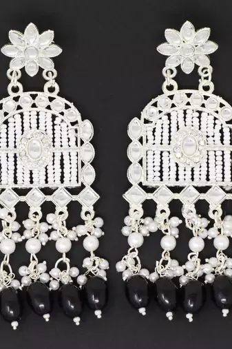 Kundan type zumka earring for girls