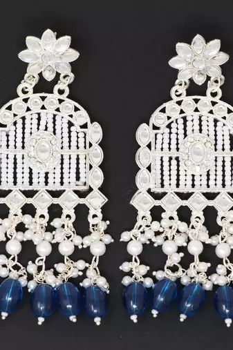 Kundan type zumka earring for girls