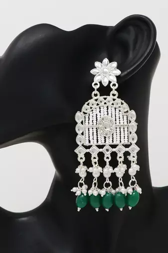 Kundan type zumka earring for girls