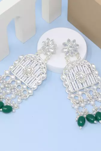 Kundan type zumka earring for girls