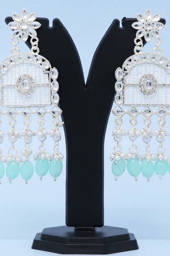 Kundan type zumka earring for girls