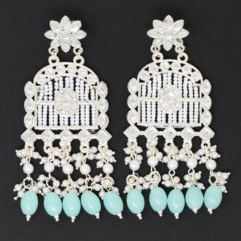Kundan type zumka earring for girls 4