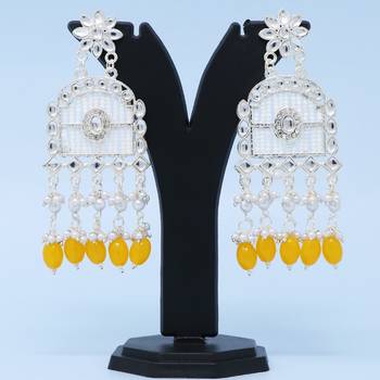 Kundan type zumka earring for girls 1