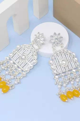 Kundan type zumka earring for girls