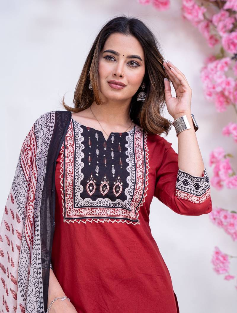 Floral printed red round neck pure cotton kurta set with trouser & dupatta