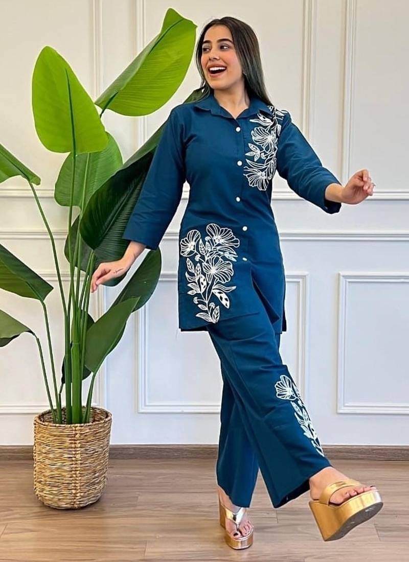 Floral printed blue round neck pure cotton co-ord set