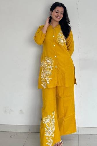 Floral printed yellow round neck pure cotton co-ord set
