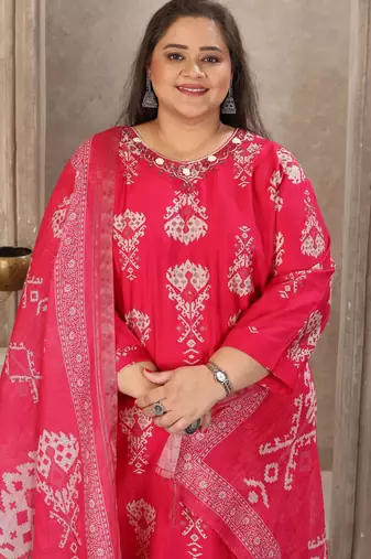 Pink color lichi viscosee prited plus size kurta set with dupatta