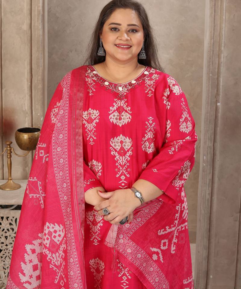 Pink color lichi viscose fabric prited plus size kurta set with dupatta