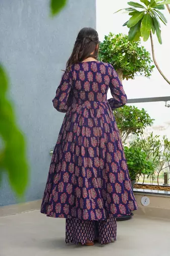Purple color stylish top with bottom for graceful party looks