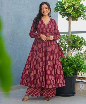Maroon color stylish top with bottom for graceful party looks 1