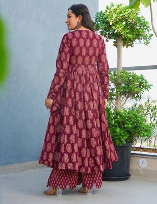 Maroon color stylish top with bottom for graceful party looks 2